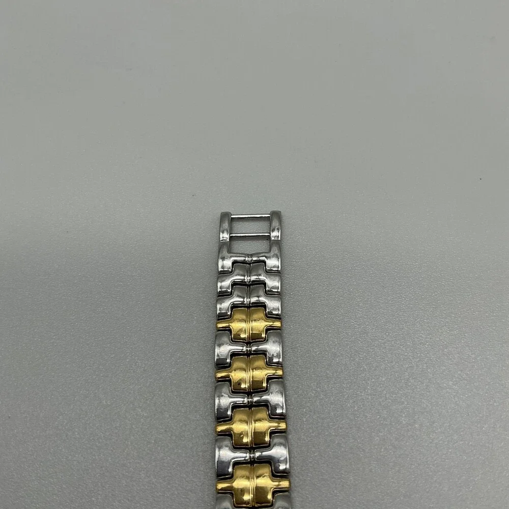 Vintage Wittnauer Pearle Vision Womens Watch 26mm Two Tone New Battery 6.5\